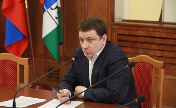 В Новосибирском Заксобрании отказались дать оценку скандалу с участием депутата Андреева