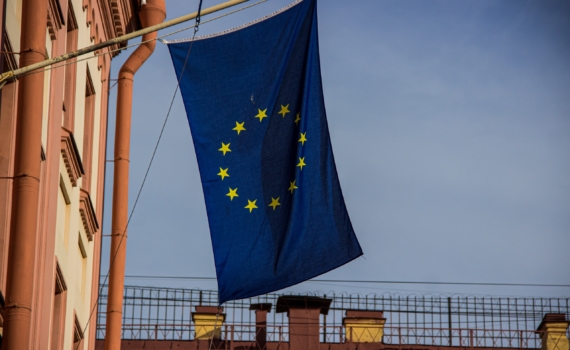 Замороженные, но кусачие: чем может обернуться конфискация российских активов Западу Замороженные, но кусачие: чем может обернуться конфискация российских активов Западу