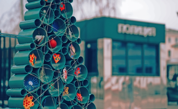 Превращаем шерсть и вату в чудесные ёлочные игрушки всего за 5 шагов — почувствуйте Новый Год