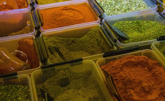 Осторожно, корица и её ароматическая иллюзия — кассия: пряная подмена века — вся правда о специи Осторожно, корица и её ароматическая иллюзия — кассия: пряная подмена века — вся правда о специи